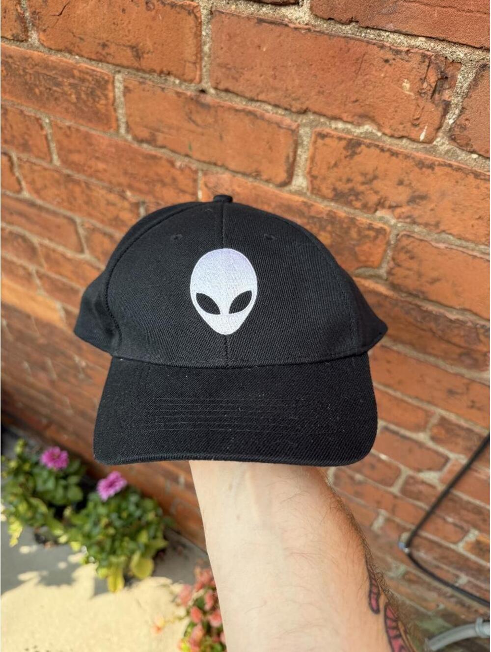 alienware strapback hat 00s